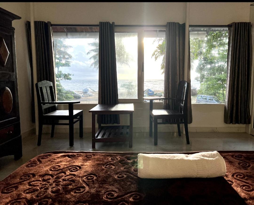 Marari Blue Whale Beach House Alappuzha Buitenkant foto
