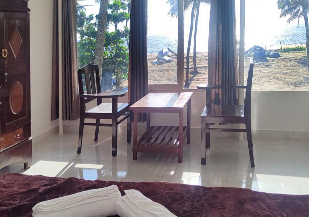 Marari Blue Whale Beach House Alappuzha Buitenkant foto