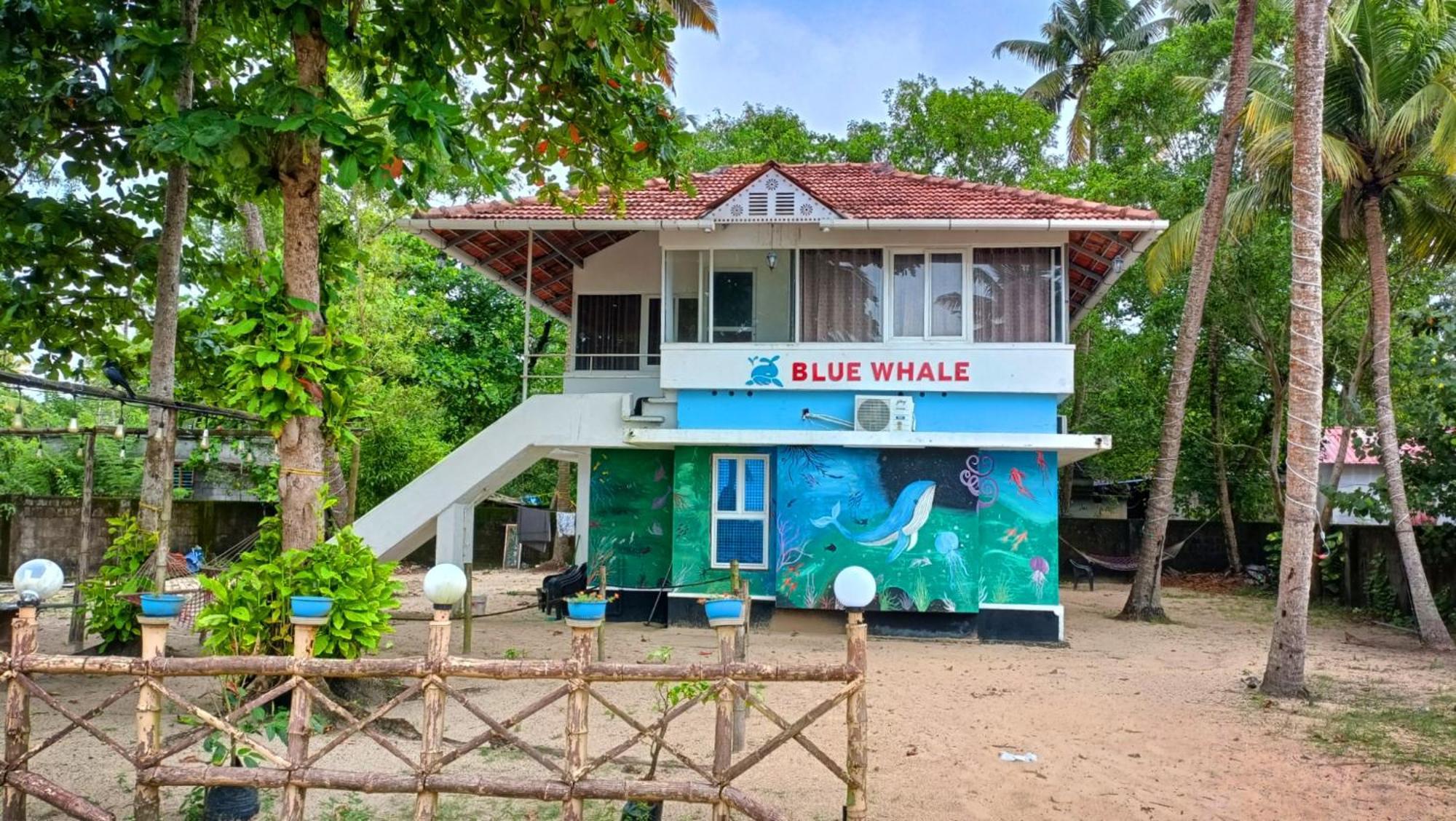 Marari Blue Whale Beach House Alappuzha Buitenkant foto