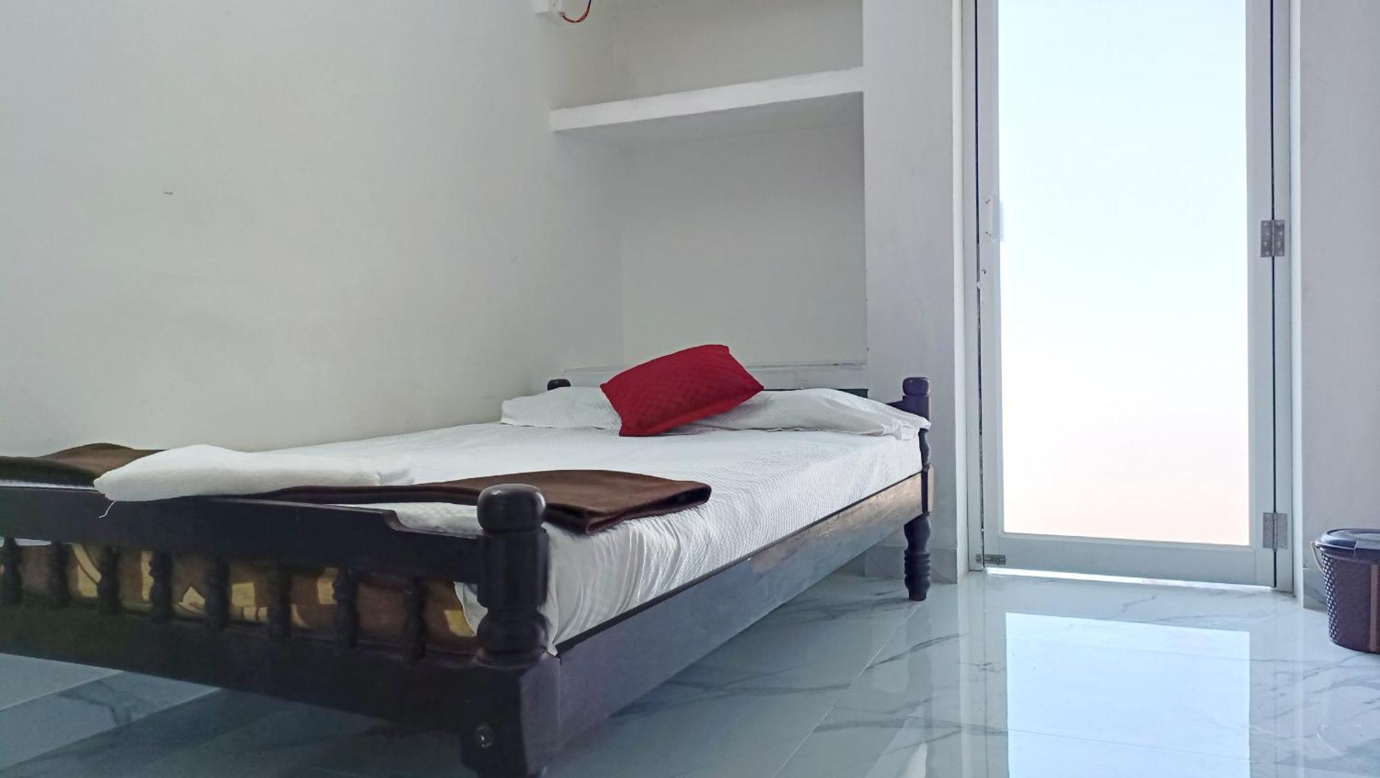 Marari Blue Whale Beach House Alappuzha Buitenkant foto