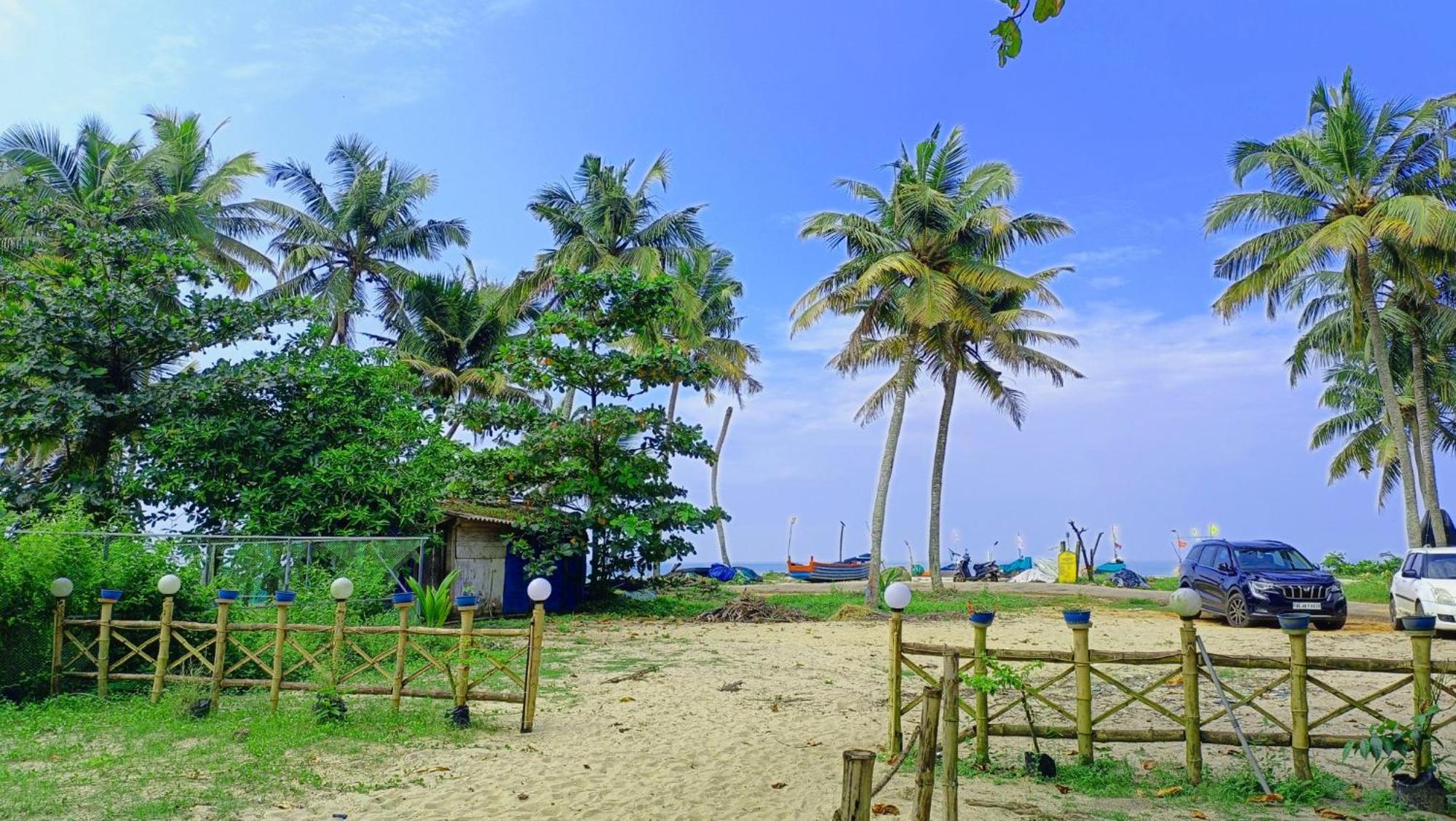 Marari Blue Whale Beach House Alappuzha Buitenkant foto